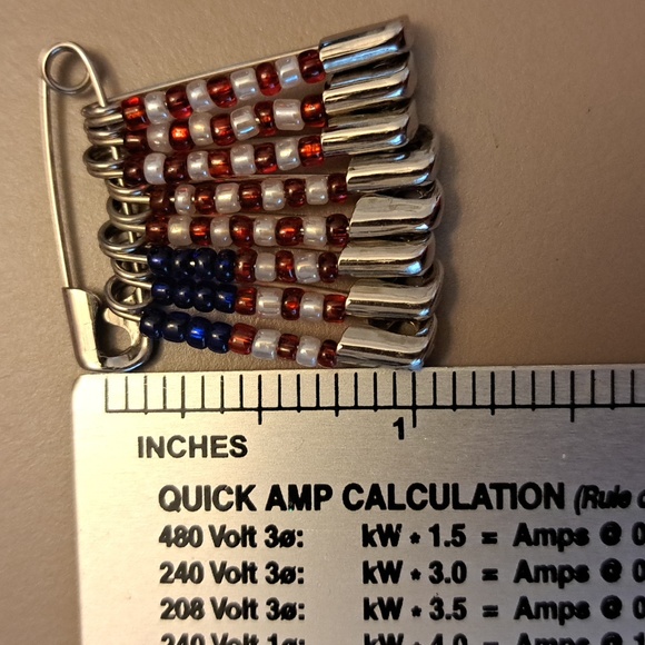 Safety pin flags, 5 total - Picture 4 of 4